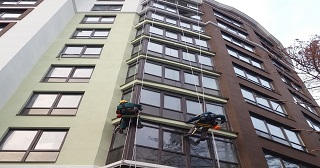 Установка крыши на балкон Реутов цена от 1047 руб. м/2.